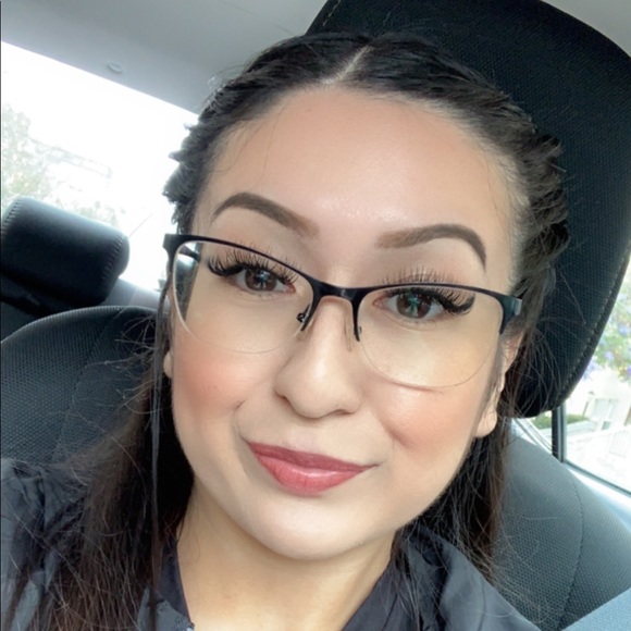 Meet your Posher, Tonya starr - Picture 1 of 1